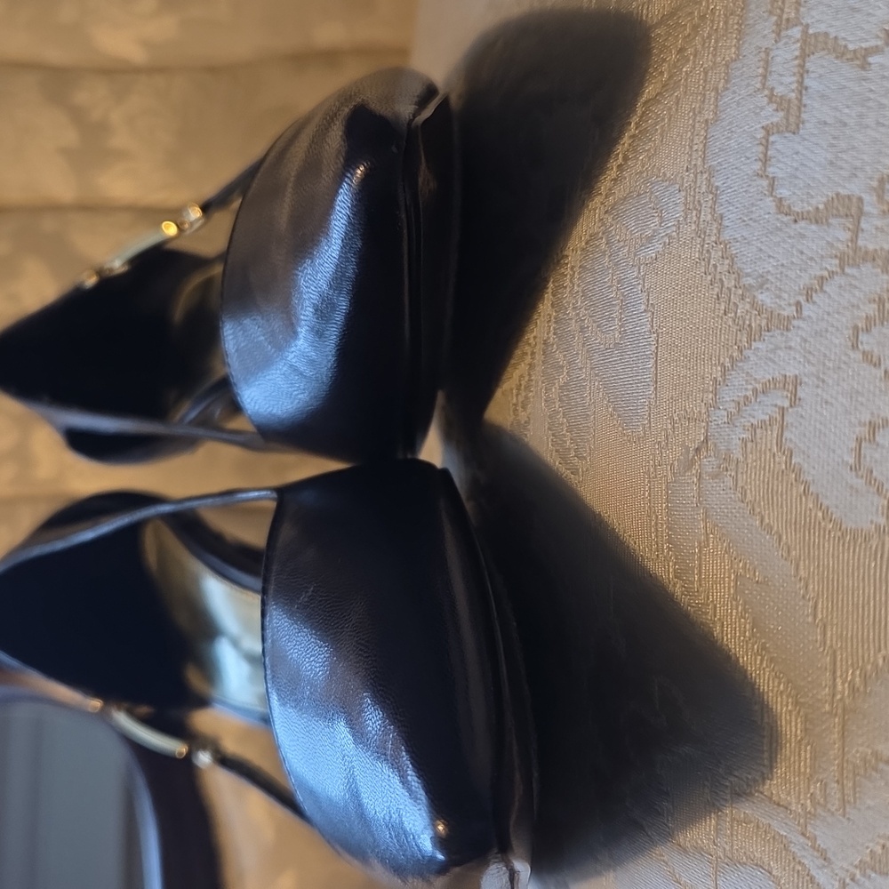 Ralph Lauren Elegant Navy Blue Leather Pumps SZ 8 - Worn Once - Picture 4 of 15